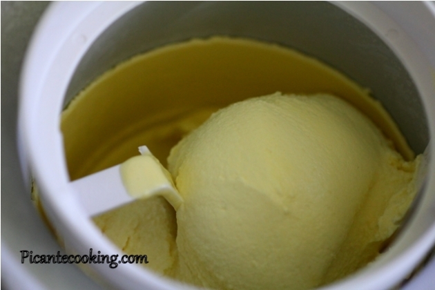 Морозиво з базиліком та полуничним соусом - 3