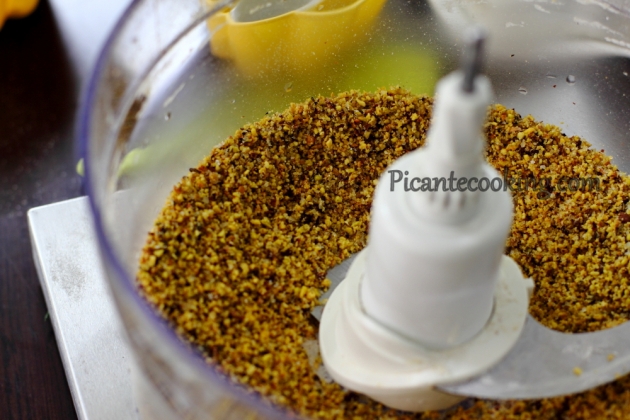 Śliwkowy placek z pistacjami - 9