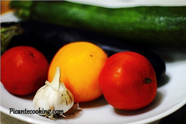  Śródziemnomorska zapiekanka warzywna z ziołami i mozzarellą - 1