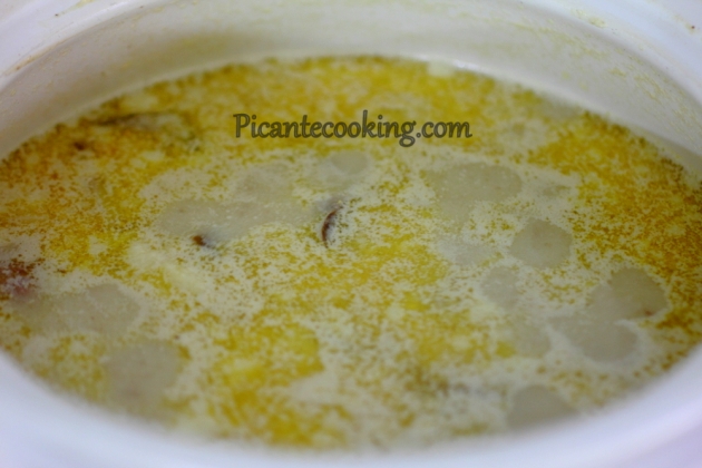 Zupa z drobiowych podrobów z grzybami - 5