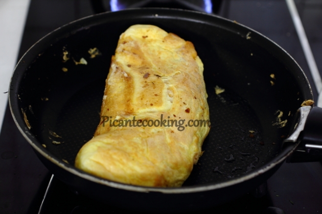 Bardzo puszysty omlet z serem - 6