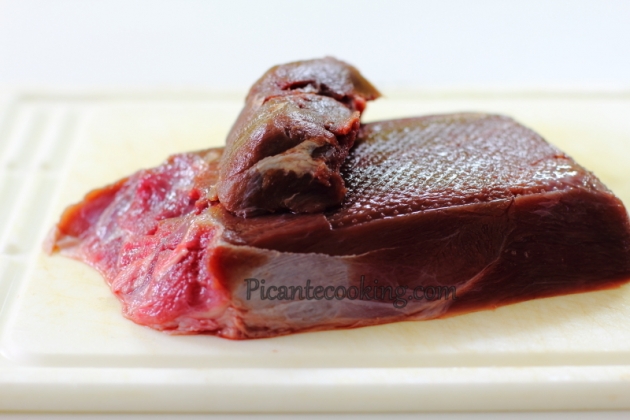 М'ясо дикого кабана в пиві з сушеними грибами - 2