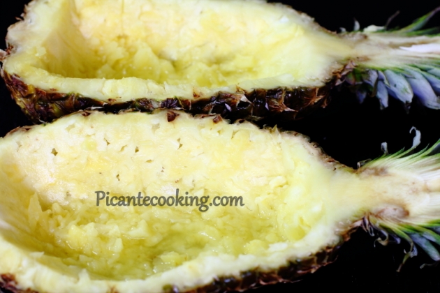 Krewetki w ananasie z mlekiem kokosowym  - 3