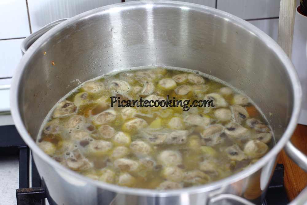 Zupa grzybowa z klopsikami - 4