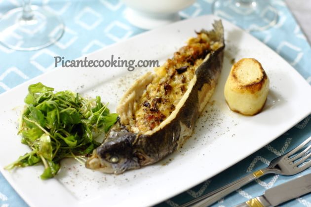 Trout roasted with mushrooms and cheese stuffing