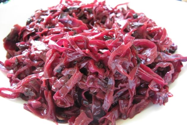 Braised red cabbage with orange juice
