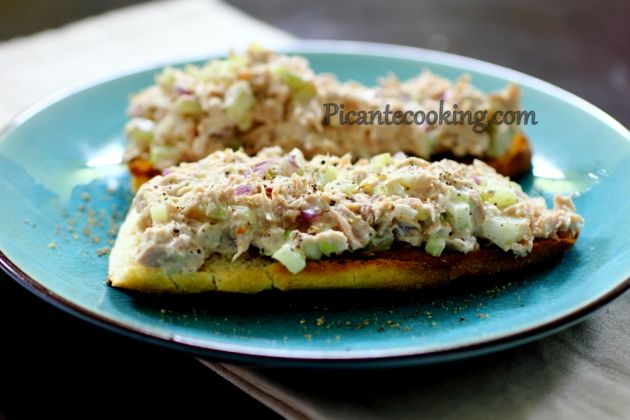 Сендвічі з тунцем (Tuna salad sandwich)