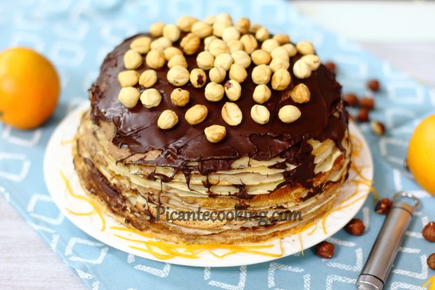 Naleśnikowy tort z kremem czekoladowym 