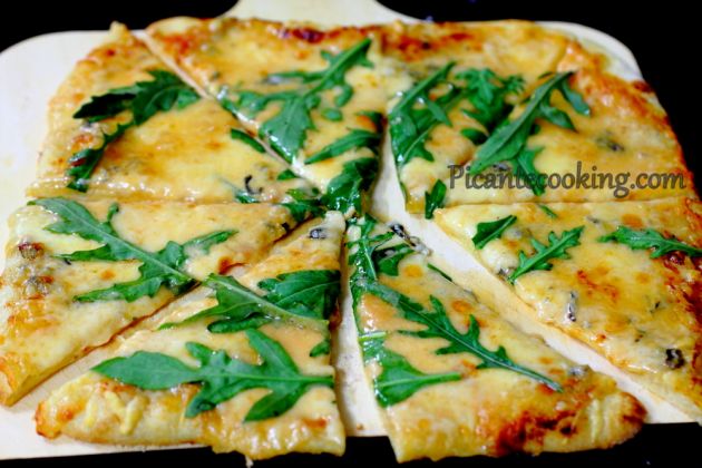 Піца чотири сири (Pizza Quattro formaggi)