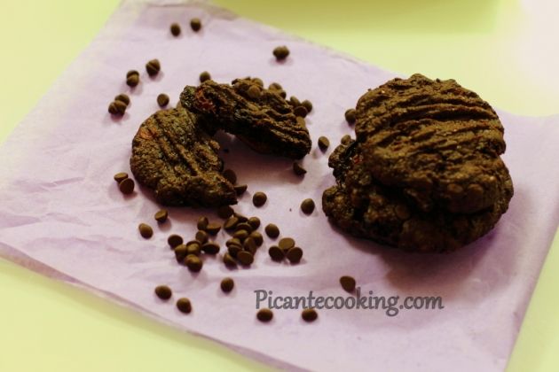 Шоколадне печиво з вишнями