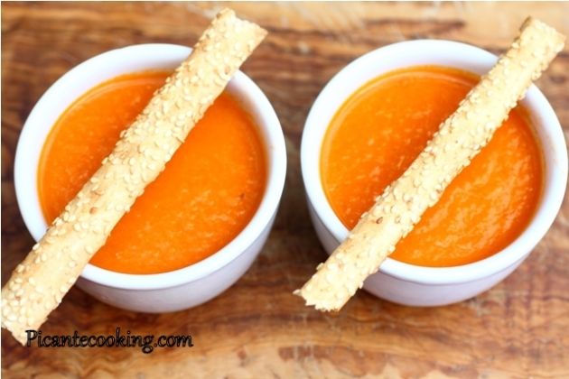 Zupa z domowych suszonych pomidorów