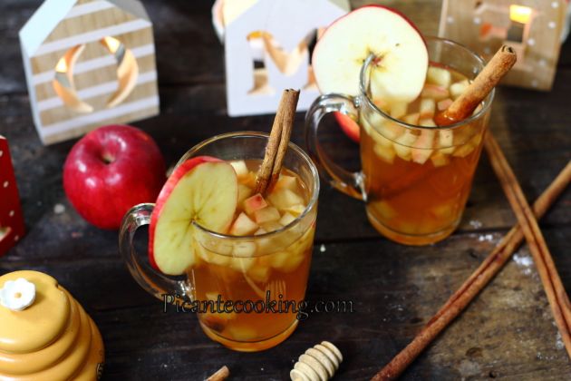 Rozgrzewający sok jabłkowy z półtorakiem