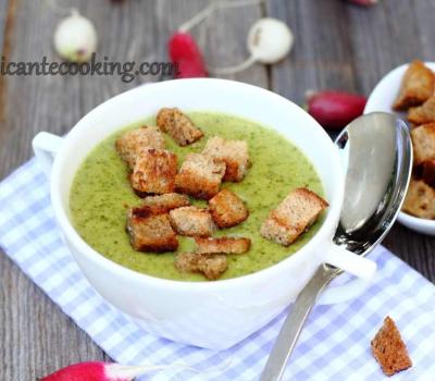 Крем-суп з зелені редиски