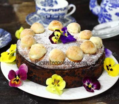 Британський великодній Сімнел кейк (Simnel Cake)