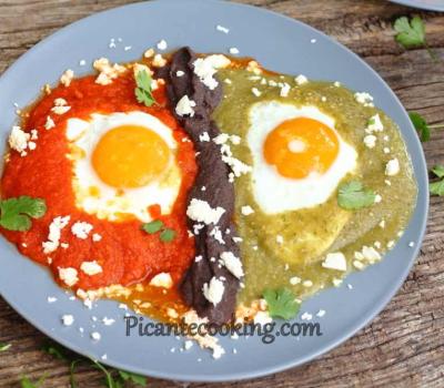 Мексиканські розлучені яйця (Huevos divorciados)