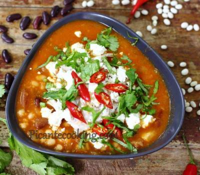 Квасолевий суп в мексиканському стилі