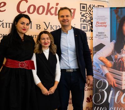 Презентація кулінарної книги "Знаю, що споживаю" у Львові