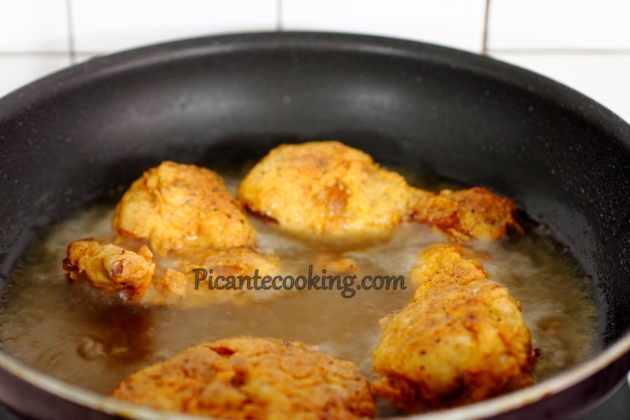 Курка смажена в паніровці з маслянкою (Buttermilk fried chicken) - 6
