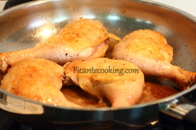 Udka z kurczaka z suszonymi grzybami w sosie śmietanowo-musztardowym  - 2