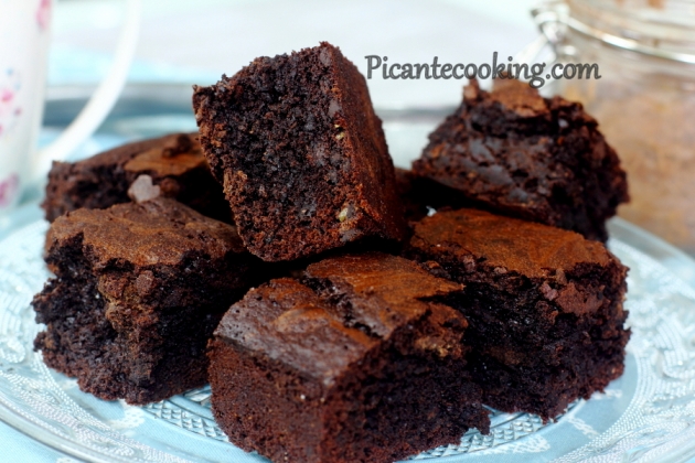Brownie z kropelkami czekolady (Brownie with chocolate drops) - 9