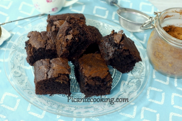 Brownie z kropelkami czekolady (Brownie with chocolate drops) - 8