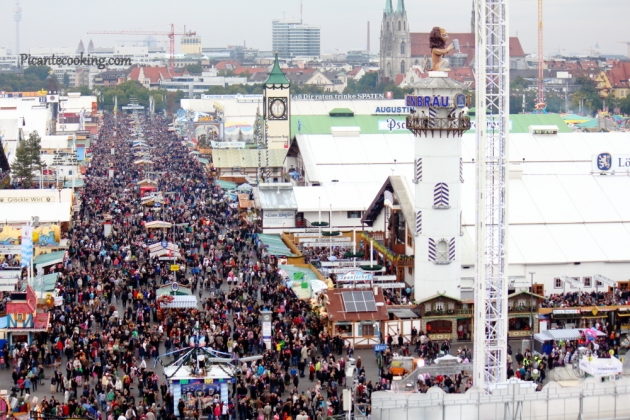 Oktoberfest 2013 i bawarska karczma - 20