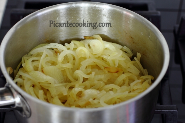 Dip z karmelizowanej cebuli i serem pleśniowym - 2