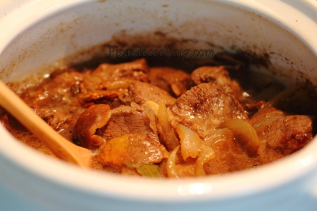 М'ясо дикого кабана в пиві з сушеними грибами - 3