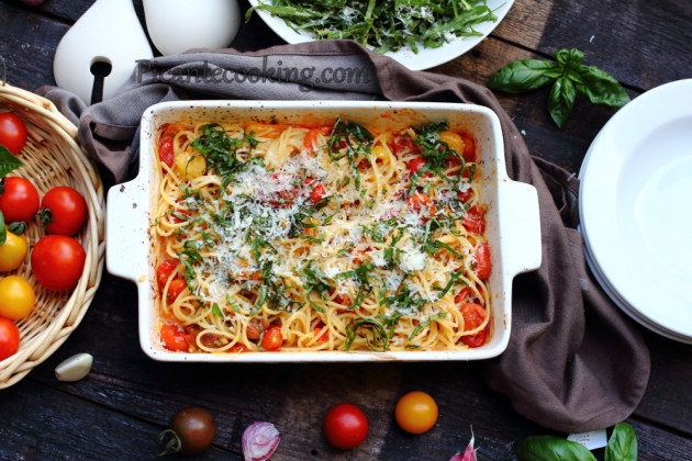 Спагетті з печеними помідорами черрі - 7