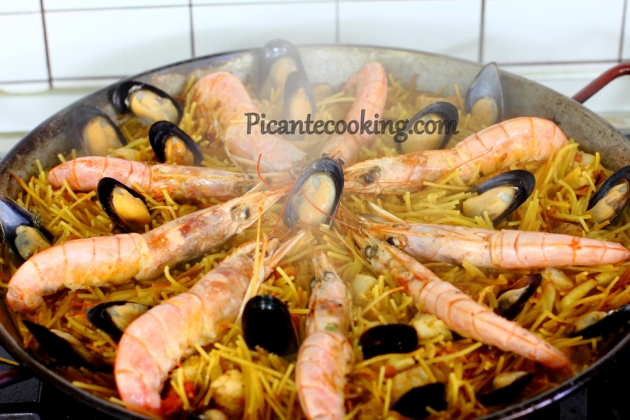 Фідеуа з морепродуктів (Fideua de mariscos) - 10