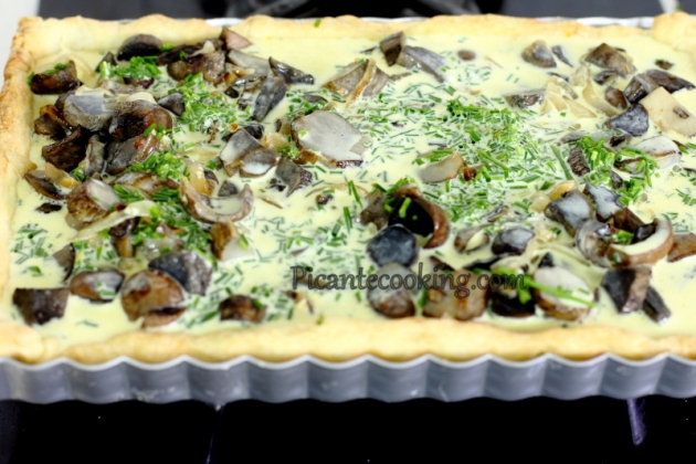 Пиріг з лісовими грибами і зеленою цибулею - 6