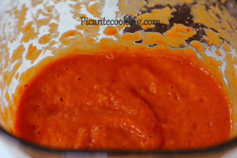 Meksykański sos pomidorowy (hisz. Salsa roja) - 2