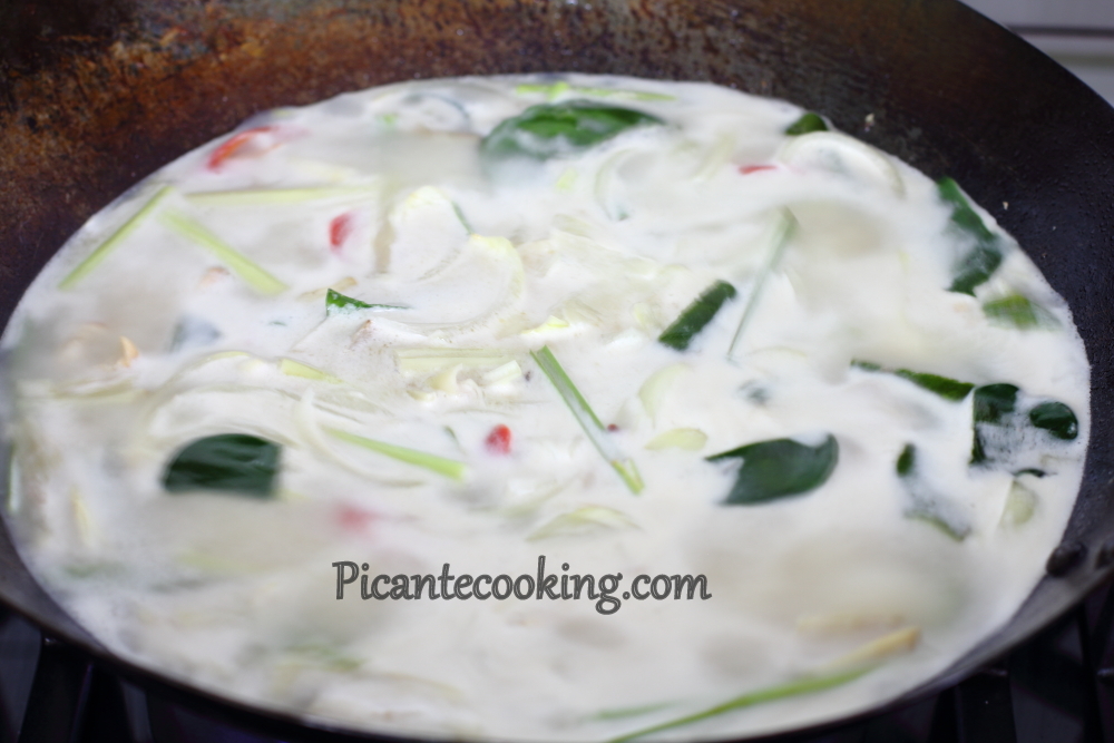 Тайський кокосовий суп з куркою (Tom Kha Gai) - 5
