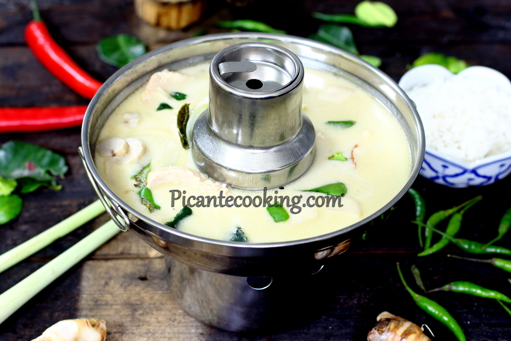 Tajska kokosowa zupa z kurczakiem (Tom Kha Gai) - 7