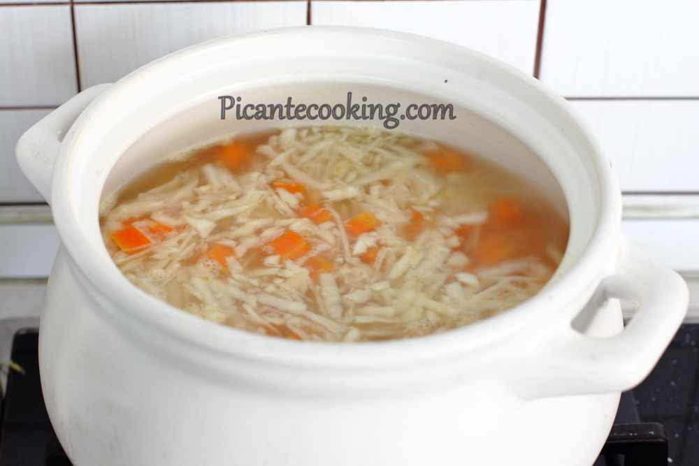 Дієтичний овочевий суп з кропом - 2