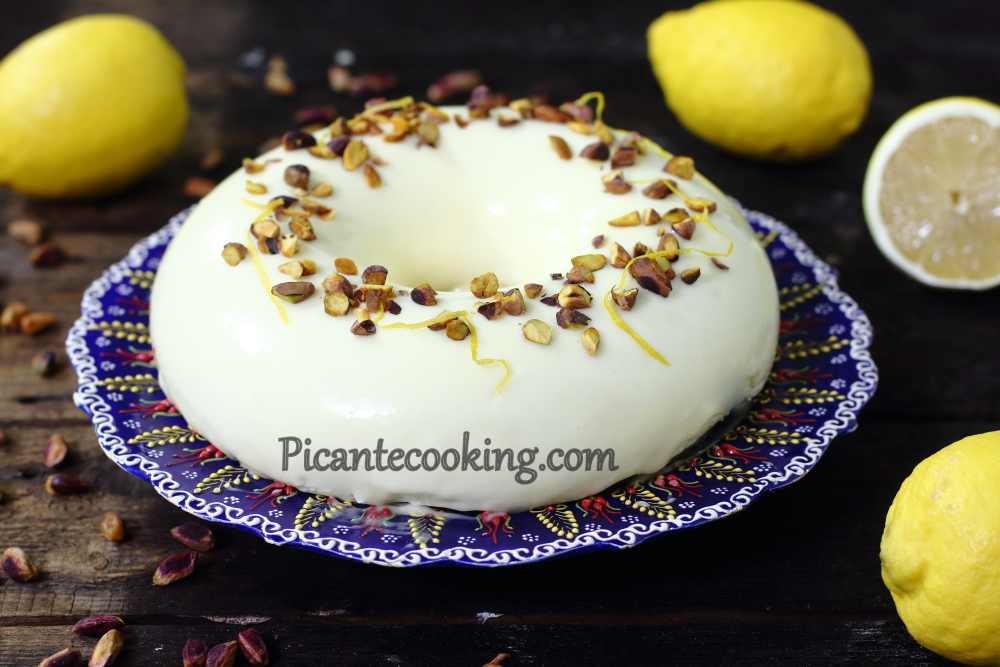 Musowy tort "cytryna-malina" z pistacjami - 24