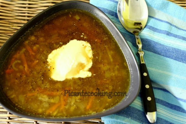 Zupa z jęczmieniem, suszonymi grzybami i kolendrą - 7