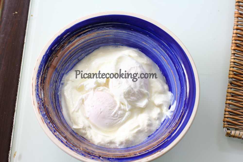 Tureckie jajka z jogurtem (tr. Cilbir) - 5