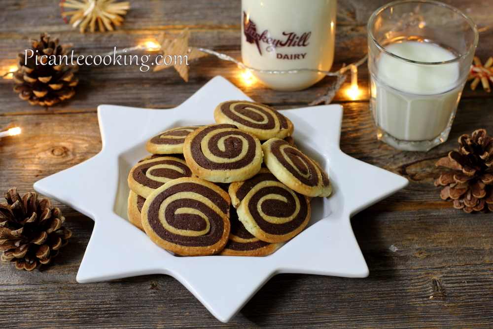 Спіральне печиво з мигдалем та шоколадом - 1