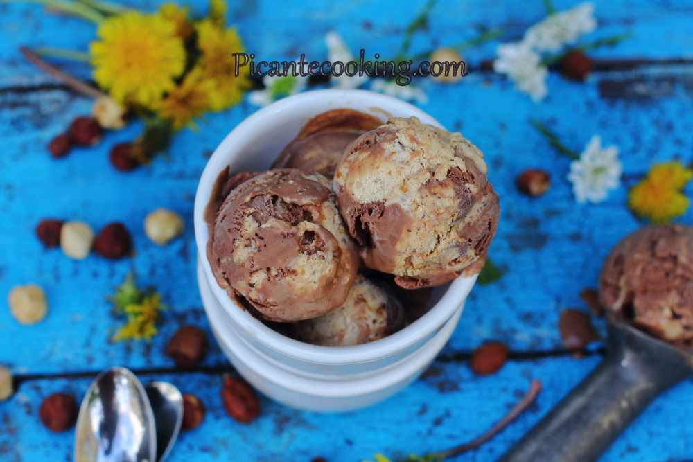 Шоколадне морозиво з праліне - 1