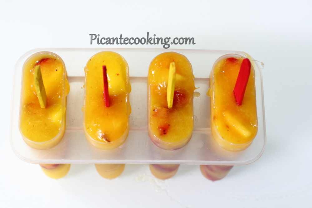 Meksykańskie lody paletas z mango i truskawek - 5