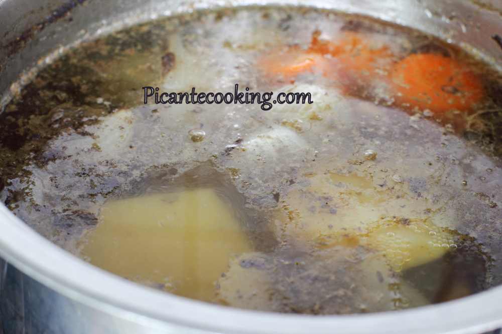 Яловичий суп з манними кльоцками - 4