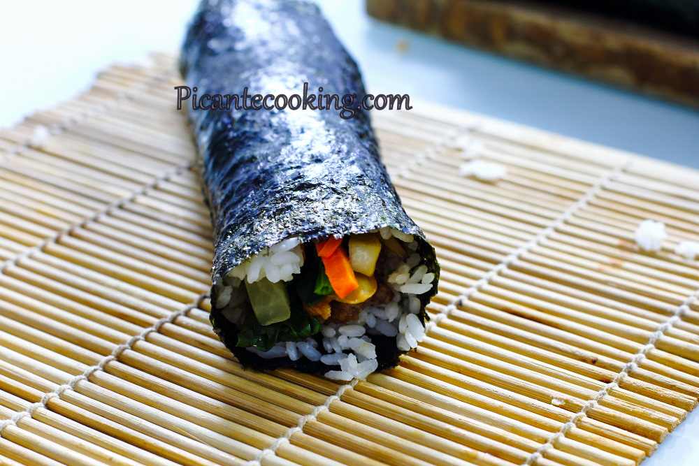 Koreańskie sushi z wołowiną (Bulgogi Gimbap) - 10