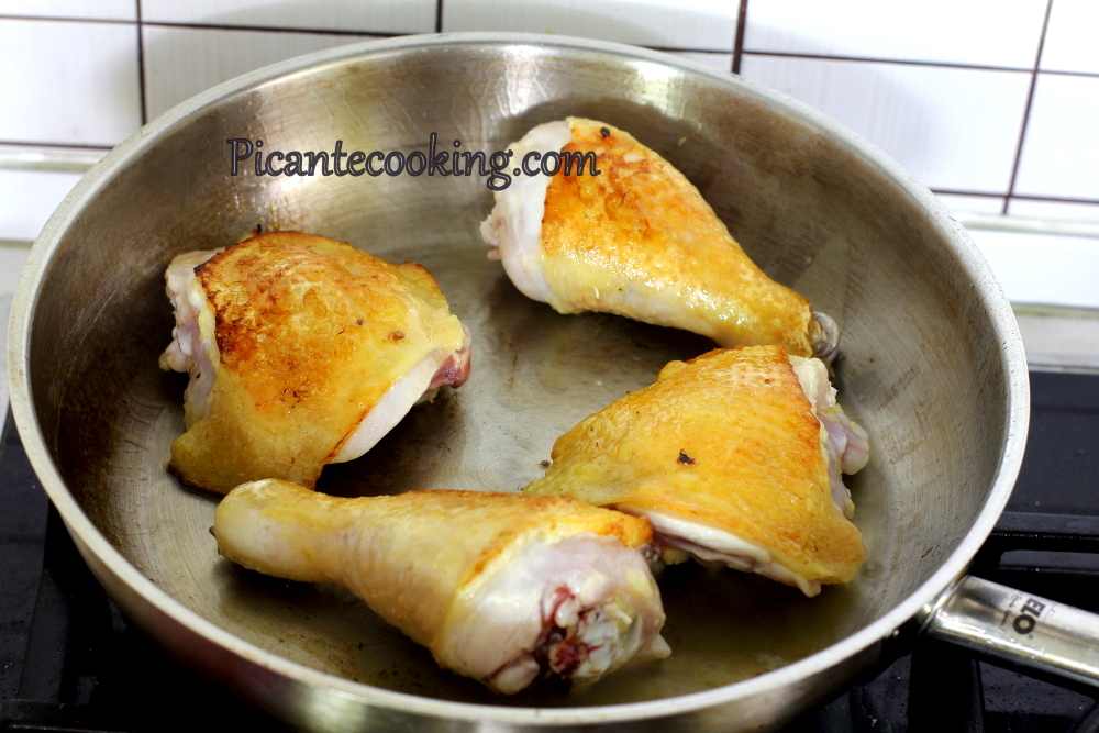 Kurczak w sosie z marynowanymi ogórkami - 2