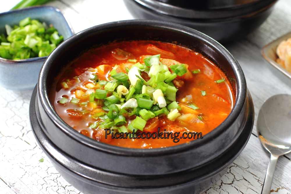 Zupa z kimchi (Kimchi Jjigae) - 5