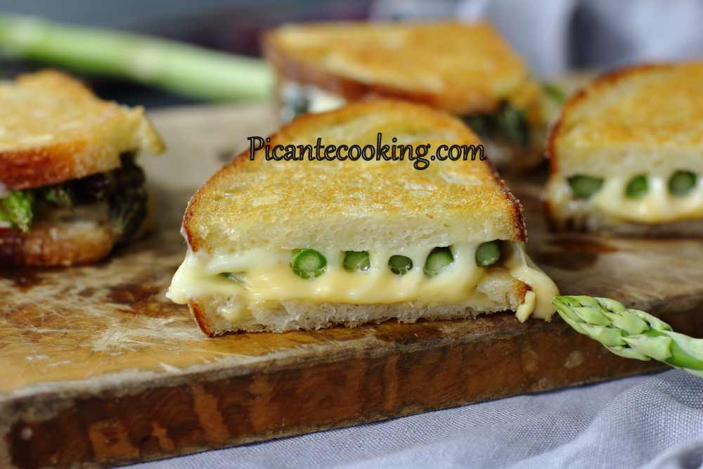 Sandwiche z serem i szparagami - 8