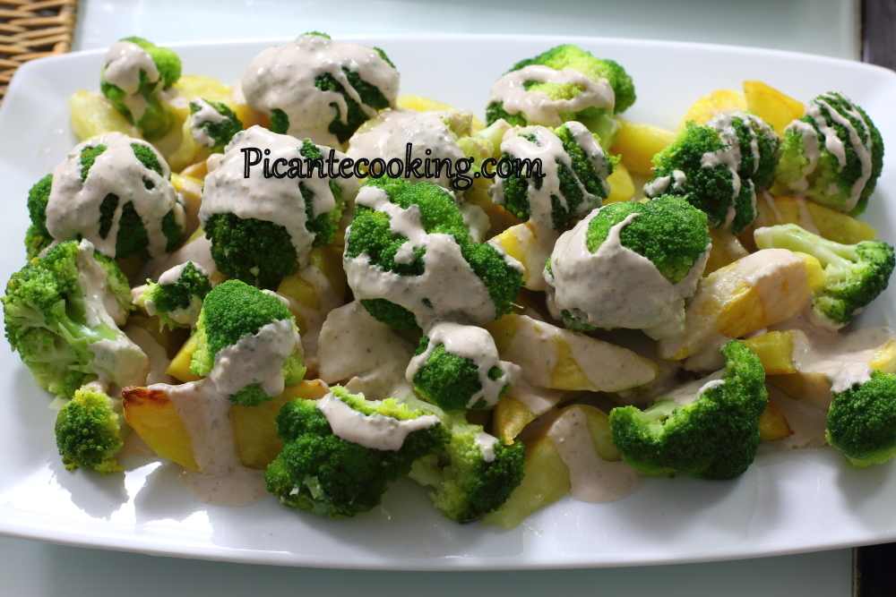 Салат з броколі, картоплею та тунцем - 7