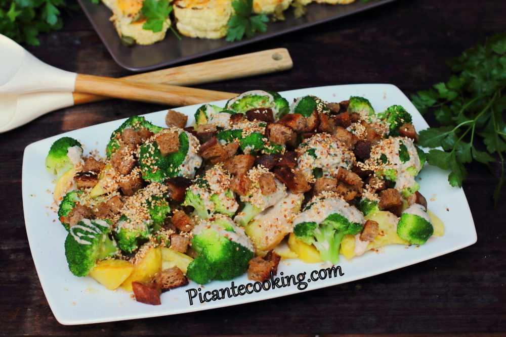 Sałatka z brokułami, ziemniakami i tuńczykiem - 8