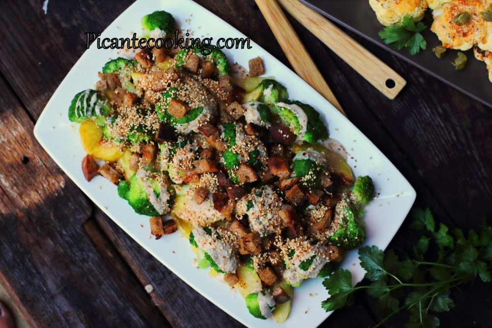 Sałatka z brokułami, ziemniakami i tuńczykiem - 9