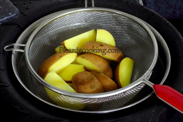 Pieczone ziemniaki z cebulą i pieczarkami - 2